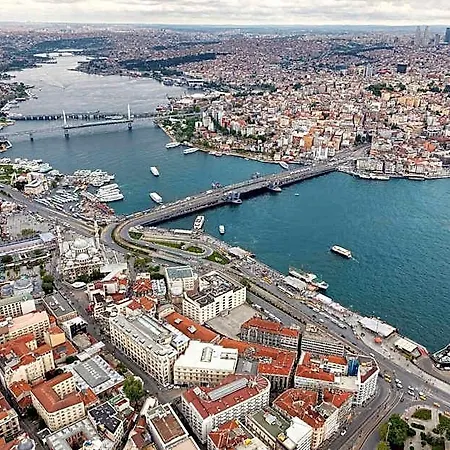 Le Port Karakoey Hotel