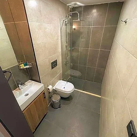 Le Port Karakoey 3*